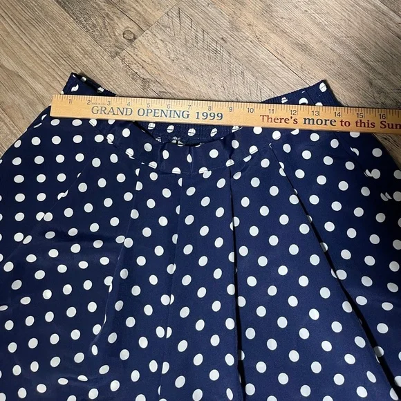 Vintage Elizabeth Jordan Bermuda shorts with a wide-leg Navy Polka Dot Culottes - Picture 3 of 6